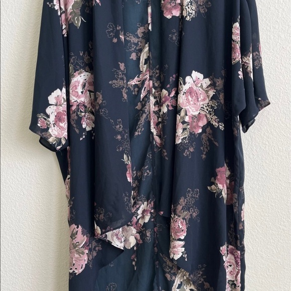 Floral kimono with 3/4 length sleeve - Picture 3 of 4